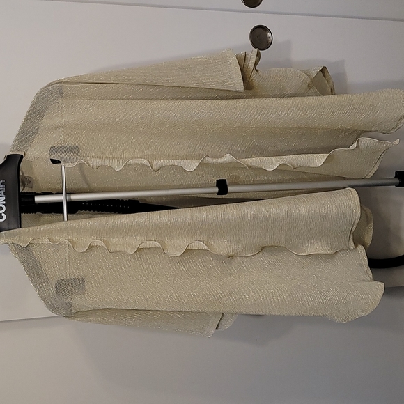 Golden sparkle shawl - Picture 3 of 7